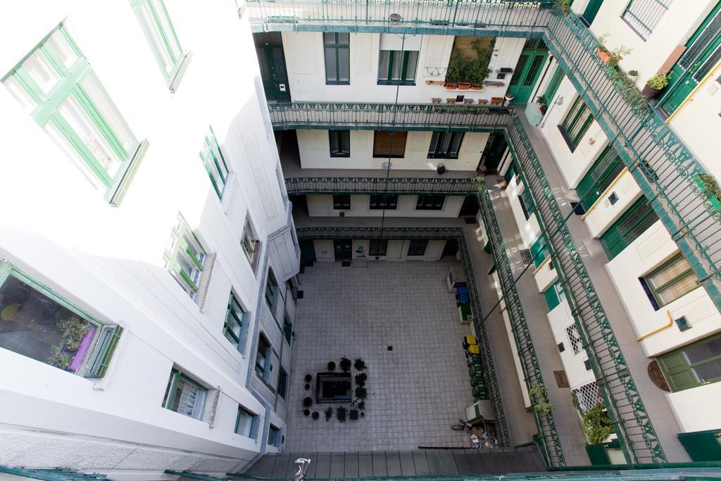 Chic & Charm Apartment Boedapest Buitenkant foto
