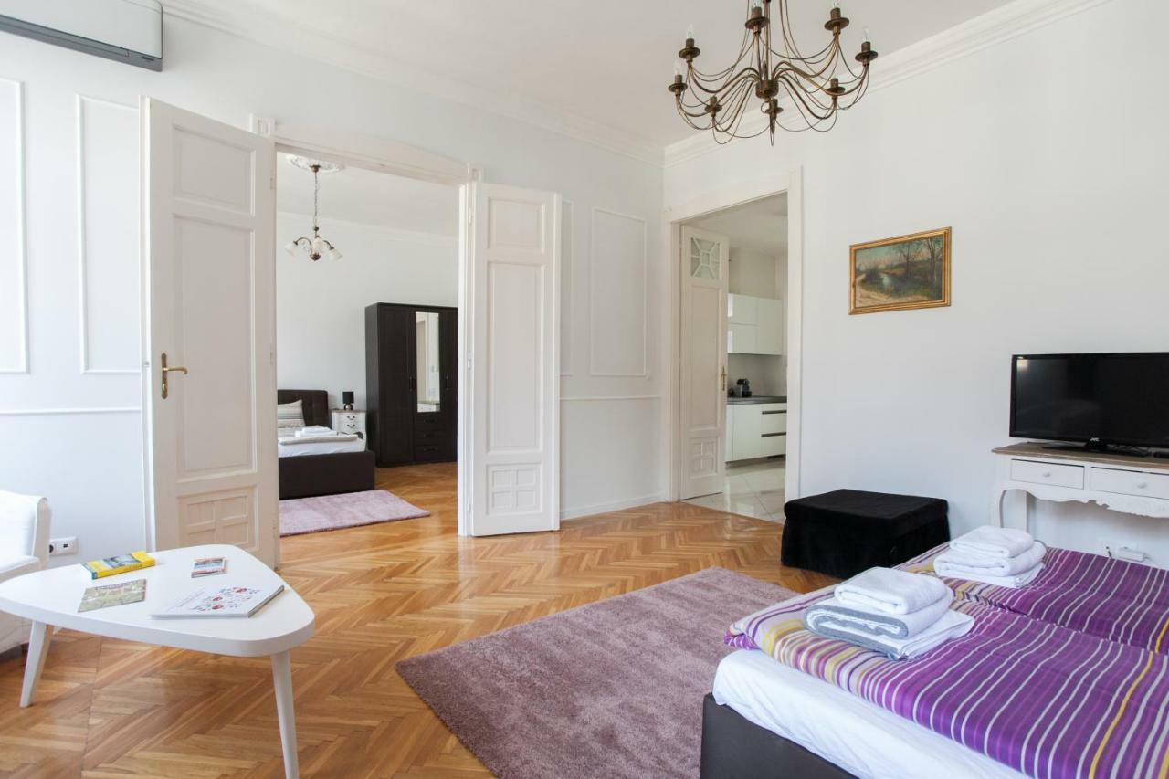 Chic & Charm Apartment Boedapest Buitenkant foto